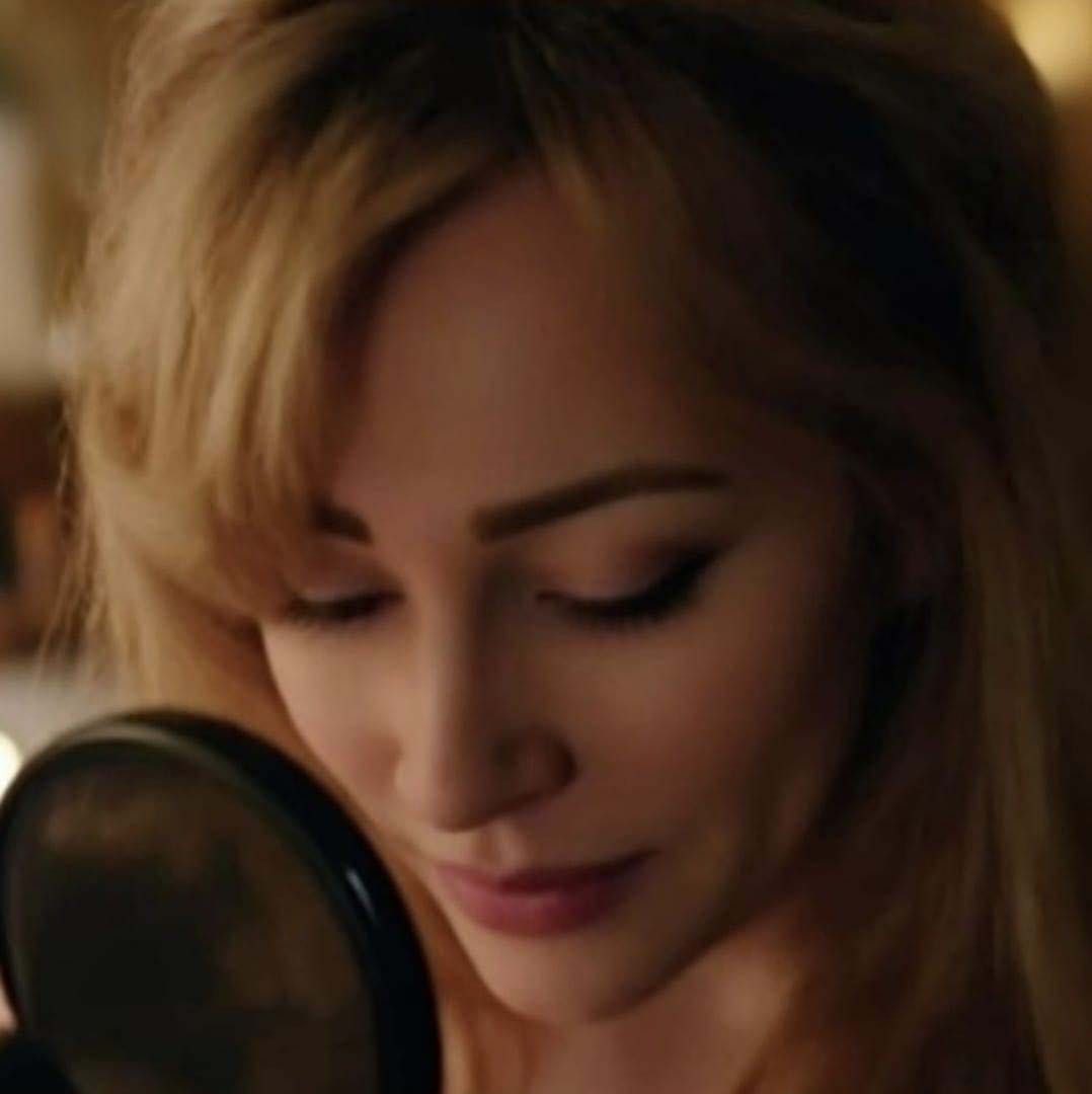 Gloria May Byron photos from live performances